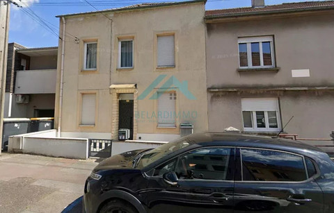 Moradia geminada com 8 quarto(s) para venda em Hettange-Grande