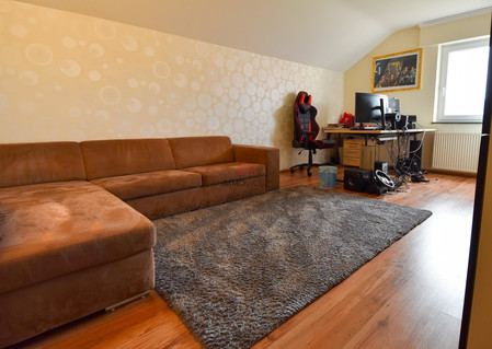 Doppelhaushälfte 5 Zimmer zu verkaufen in Niederfeulen