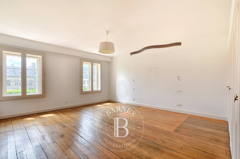 Luxurious house with 6 bedroom(s) to sell in Nancy