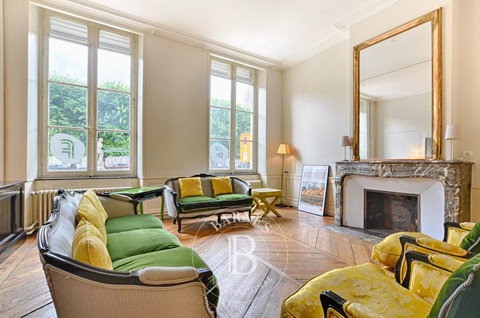 Luxurious house with 6 bedroom(s) to sell in Nancy