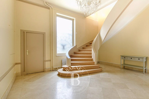 Luxurious house with 6 bedroom(s) to sell in Nancy