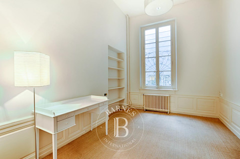 Luxurious house with 6 bedroom(s) to sell in Nancy