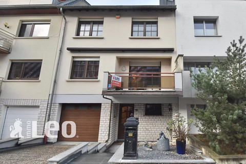 Moradia geminada com 4 quarto(s) para venda em Luxembourg-Bonnevoie