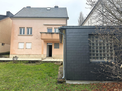 Moradia individual com 4 quarto(s) para venda em Bertrange