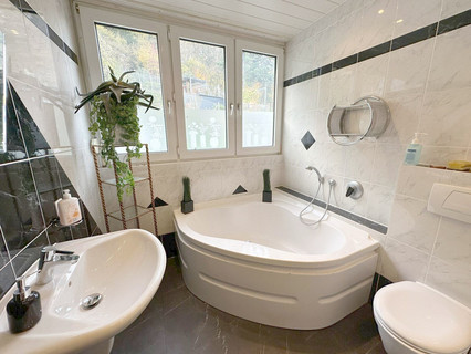 House with 4 bedroom(s) to sell in Treves-Euren