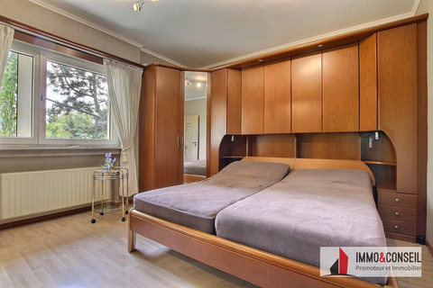 Moradia com 4 quarto(s) para venda em Kayl