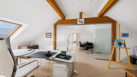 Office to rent in Livange