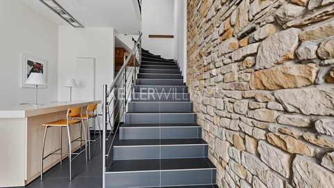 Office to rent in Livange