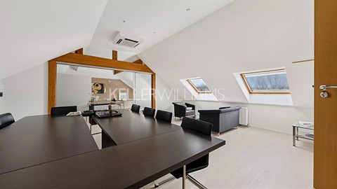 Office to rent in Livange