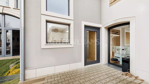 Office to rent in Livange