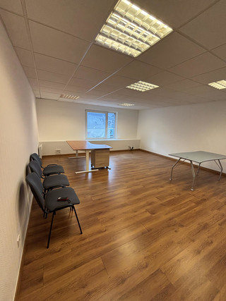 Büro 1 Zimmer zu vermieten in Bertrange