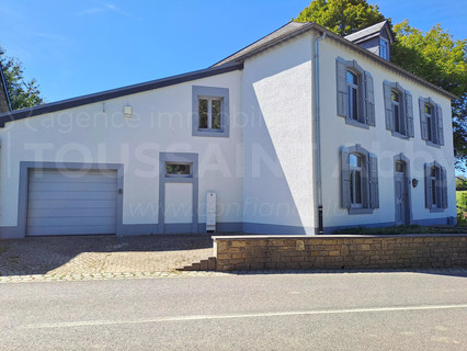 Moradia com 3 quarto(s) para venda em Hautbellain