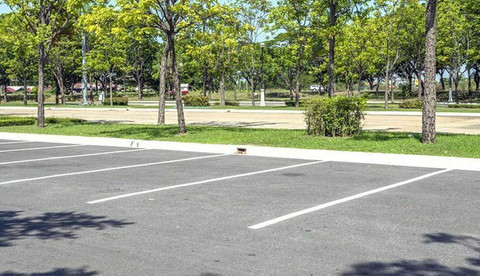 Stellplatz zu vermieten in Luxembourg-Hamm