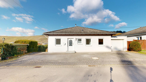 Moradia com 2 quarto(s) para venda em Brauneberg