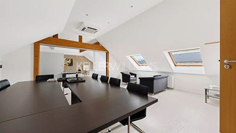 Escritório para alugar em Livange