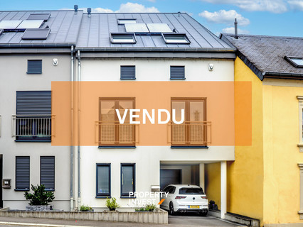 Moradia geminada com 3 quarto(s) para venda em Mersch