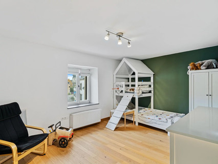 House with 5 bedroom(s) to sell in Hautcharage