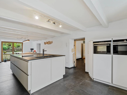 House with 5 bedroom(s) to sell in Hautcharage