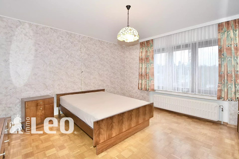 Village house with 6 bedroom(s) to sell in Holler