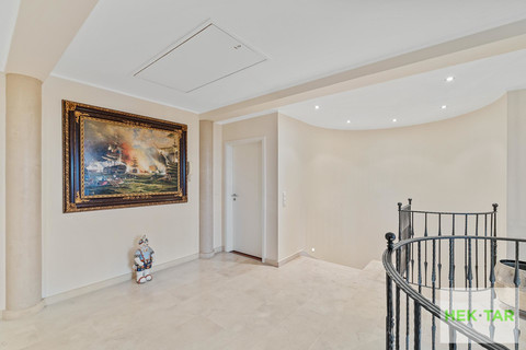 Villa 5 Zimmer zu verkaufen in Luxembourg-Bonnevoie