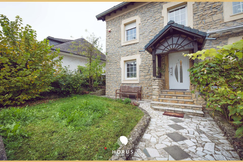 Moradia individual com 6 quarto(s) para venda em Luxembourg-Merl