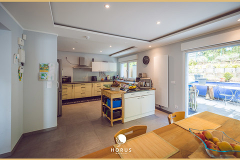 Semi-detached with 4 bedroom(s) to sell in Luxembourg-Neudorf