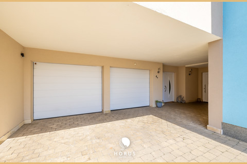 Casa geminada com 6 quarto(s) para venda em Roedt