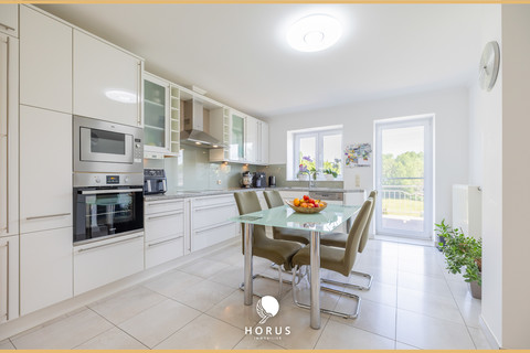 Casa geminada com 6 quarto(s) para venda em Roedt