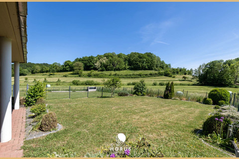 Casa geminada com 6 quarto(s) para venda em Roedt