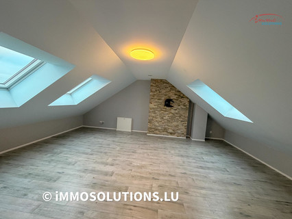 Duplex com 3 quarto(s) para venda em Clemency