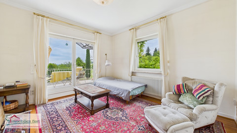 House with 7  bedroom(s) to sell in Perl