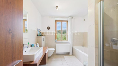 House with 5 bedroom(s) to sell in Apach