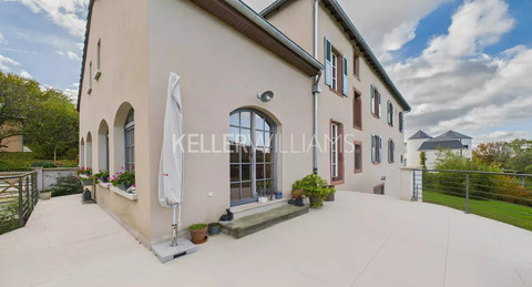 House with 5 bedroom(s) to sell in Apach