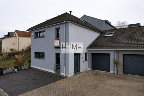 Moradia com 4 quarto(s) para venda em Mertzig