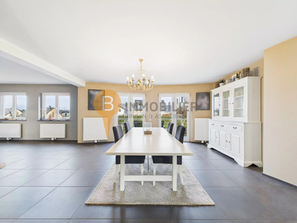 Moradia geminada com 3 quarto(s) para venda em Reckange