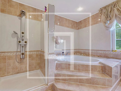 Moradia com 7 quarto(s) para venda em Müllendorf