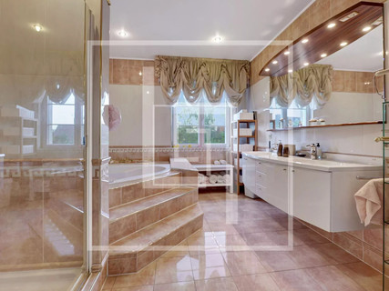 Moradia com 7 quarto(s) para venda em Müllendorf