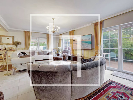 Moradia com 7 quarto(s) para venda em Müllendorf