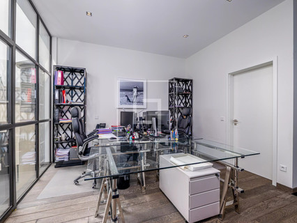 Office to sell in Luxembourg