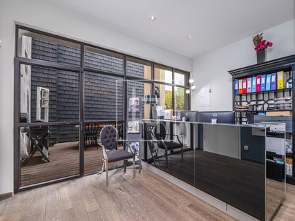 Office to sell in Luxembourg