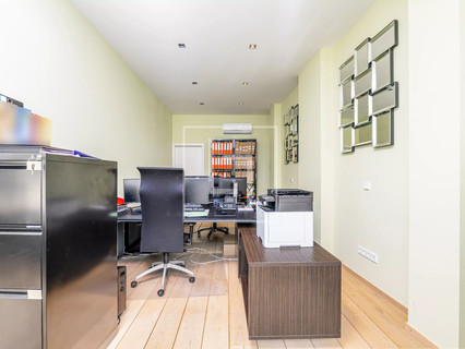 Office to sell in Luxembourg