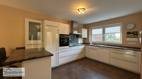 House with 3  bedroom(s) to sell in Perl