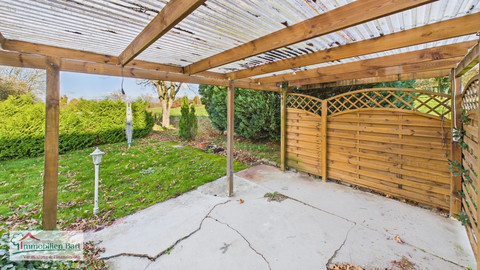 House with 4  bedroom(s) to sell in Perl-Besch