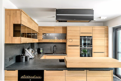 House with 5 bedroom(s) to sell in Osweiler