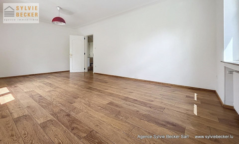 Moradia individual com 4 quarto(s) para alugar em Walferdange