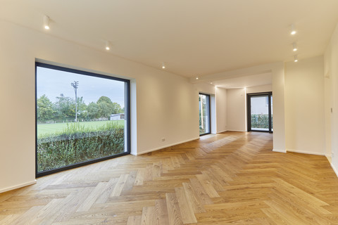 Moradia com 5 quarto(s) para venda em Hesperange