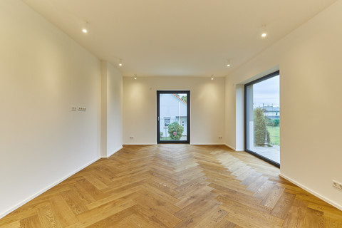 Moradia com 5 quarto(s) para venda em Hesperange