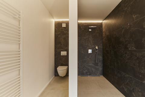 Moradia com 5 quarto(s) para venda em Hesperange