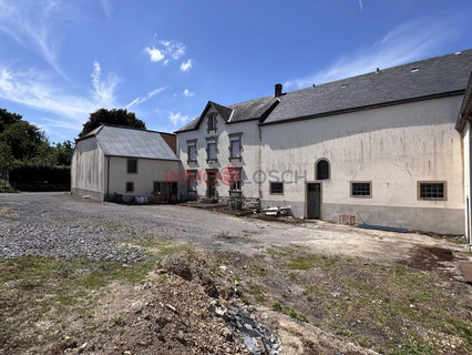 Farm to sell in Eschdorf