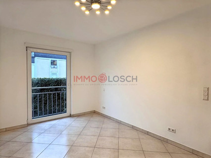 Commercial premises with 1 bedroom(s) to rent in Howald